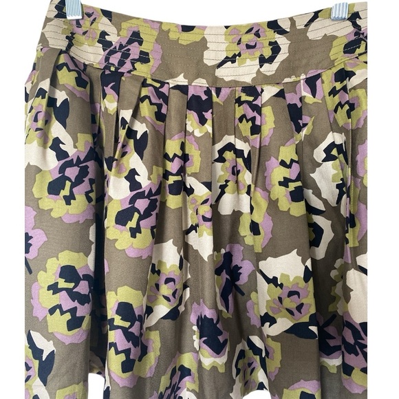 Coreylynncalter, Size 2, Pleated Wool & Silk Blend Skirt with Pockets - Picture 3 of 9